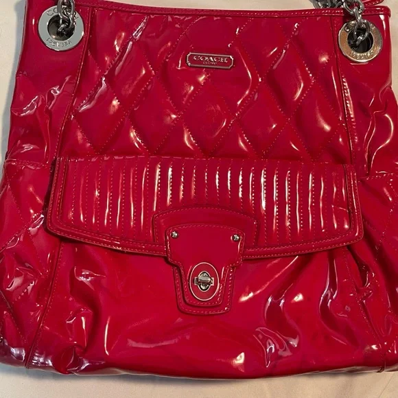 Coach Poppy Liquid Glass Red Quilted Shoulder Bag!! Needs TLC Great Bone… - Picture 2 of 16